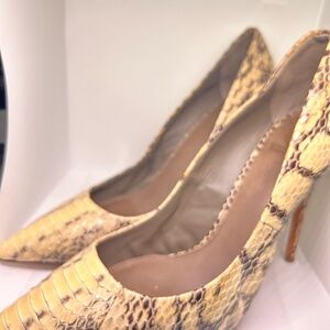 Elegant Snake Print Women's Heels